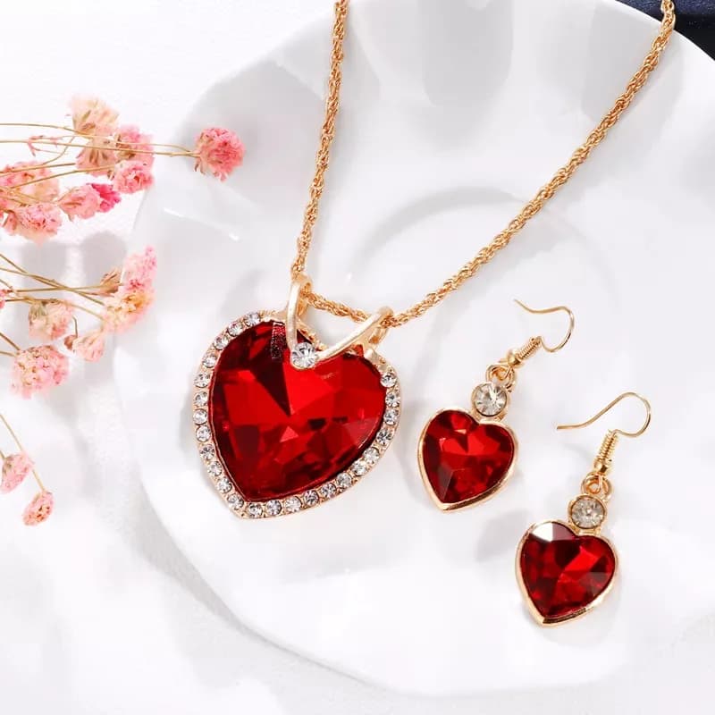 Crystal Heart Rhinestones Set