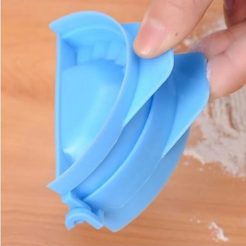 Dumpling Maker Device
