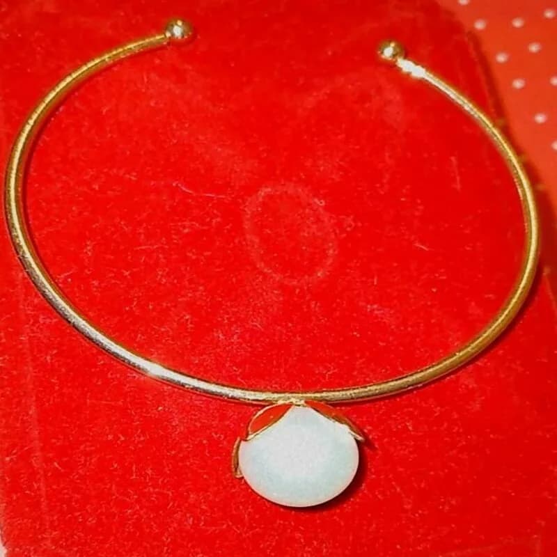 Elegant Big Pearl Bracelet
