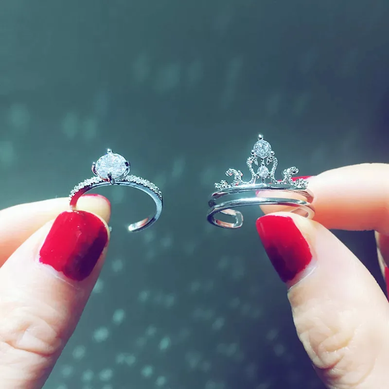 Exquisite Crown Crystal Ring
