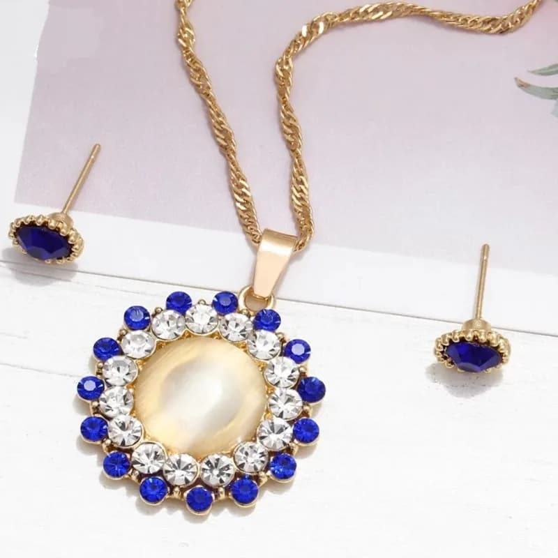 Exquisite Luxury Rhinestone Set