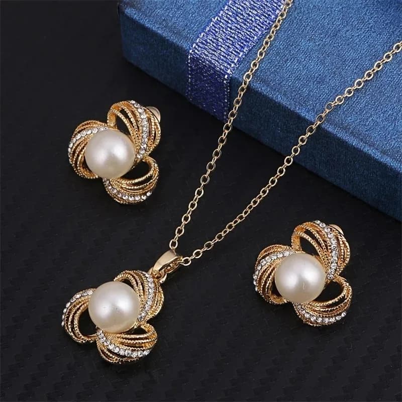Flower Crystal Pearl Set