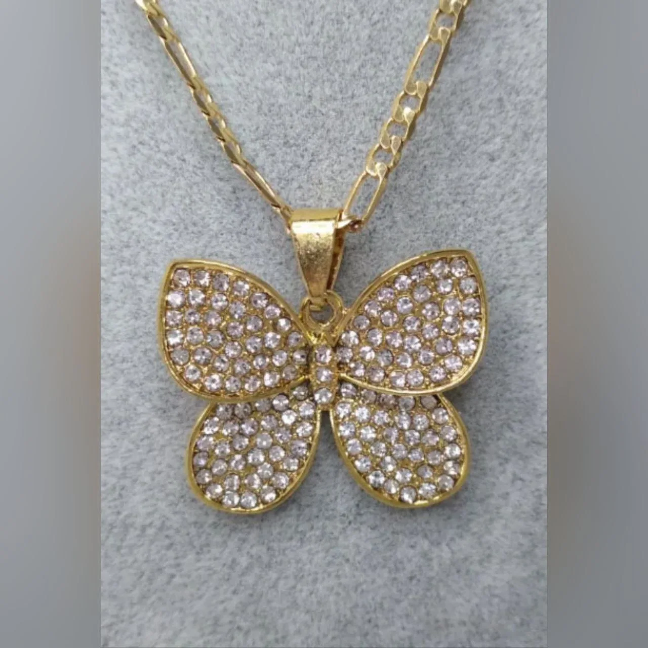 Lovely Shiny Butterfly Necklace