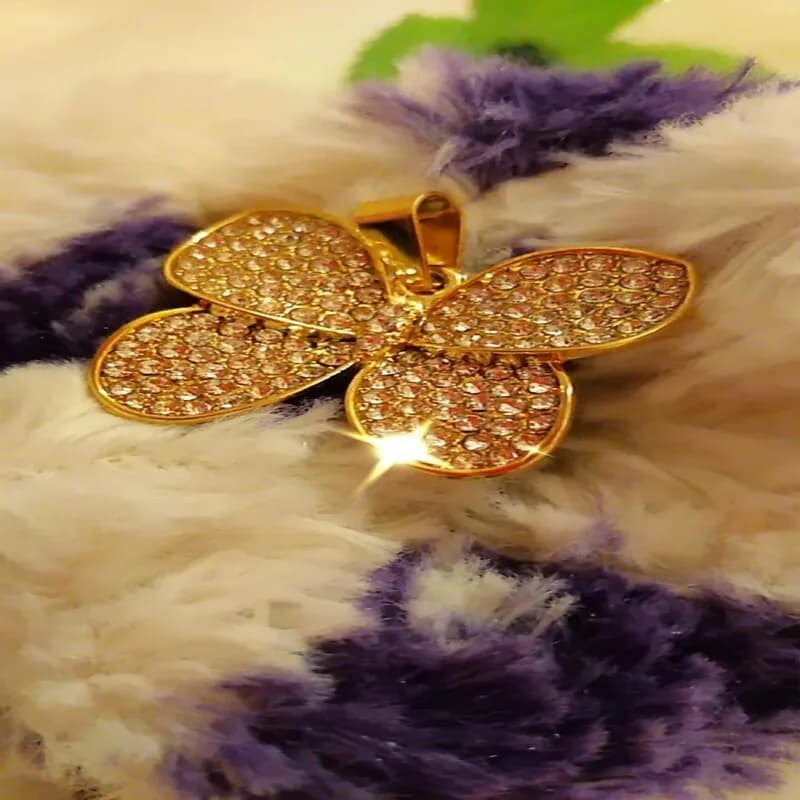 Lovely Shiny Butterfly Necklace