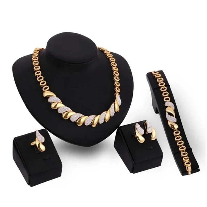 Luxurious Trendy Crystal Set