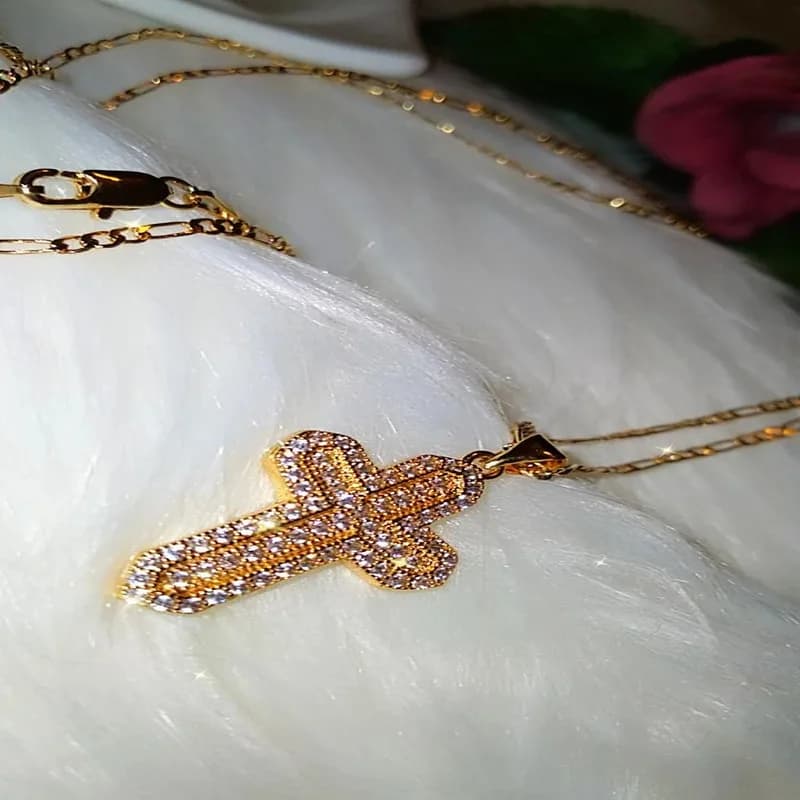 Shiny Exquisite Cross Necklace