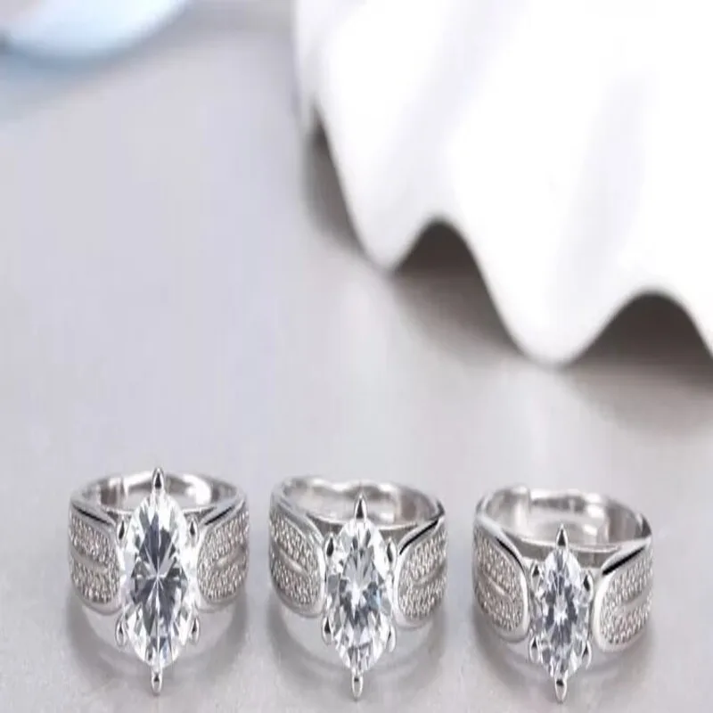 Sparkling Queen Star Ring
