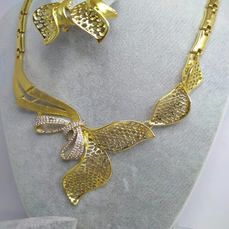 The Leaf and Bow Set