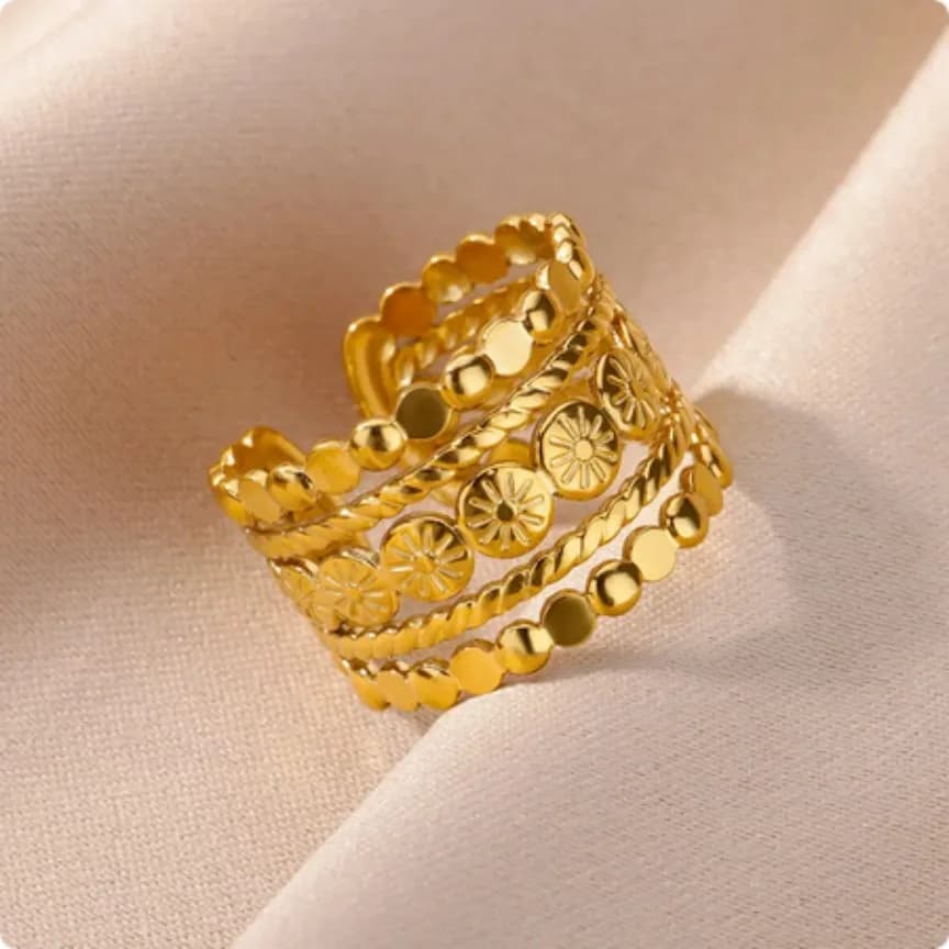 Attractive Gold Rings
