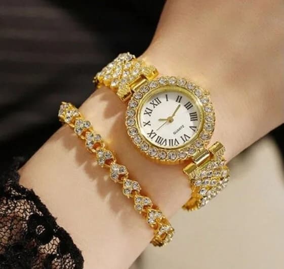 Fashion Diamond Inlaid Watch With Bracelet
