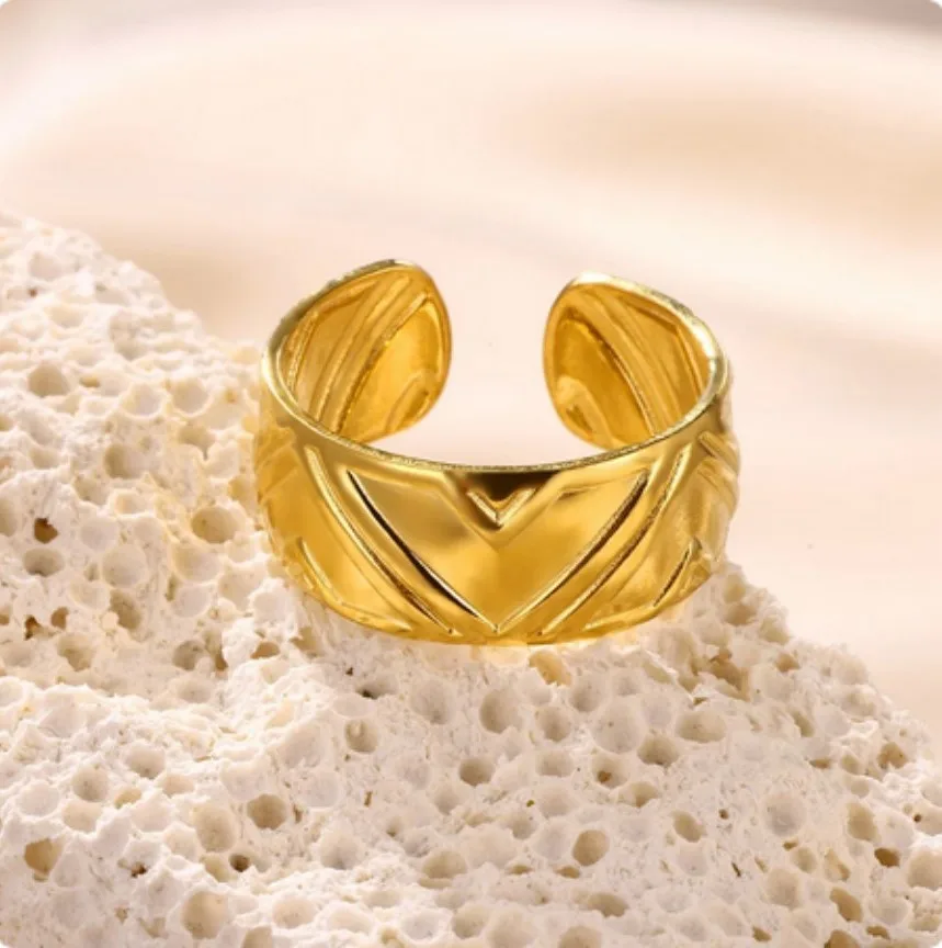 Engraved Triangle Ring