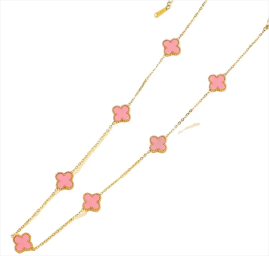 Dainty Gold Clover Pendant Necklace